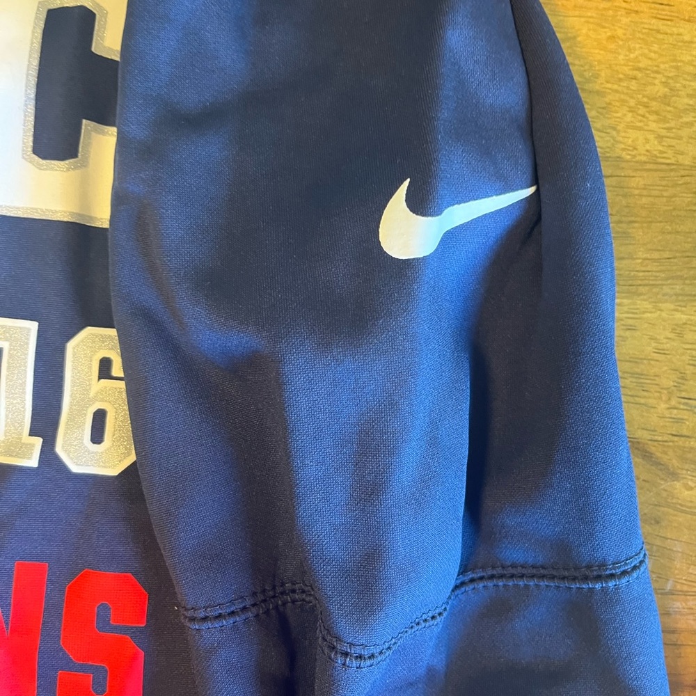 New England Patriots Mens Medium Nike Sweatshirt